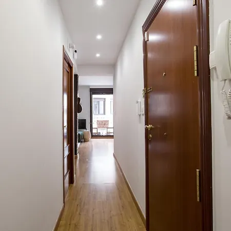 Lufia Flats 1 Apartman *